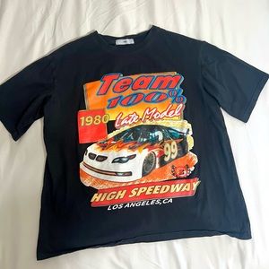 graphic tee